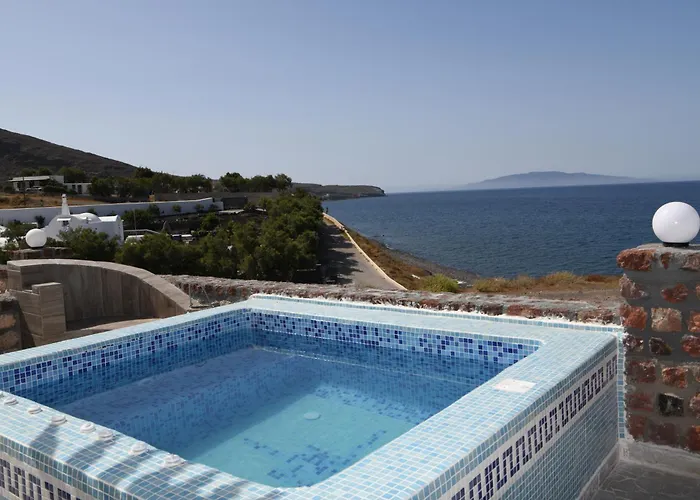 Starlight Luxury Seaside Villa & Suites